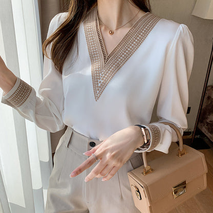 Shirt women's long-sleeved 2024 spring new fashion foreign style all-match v-neck satin chiffon top